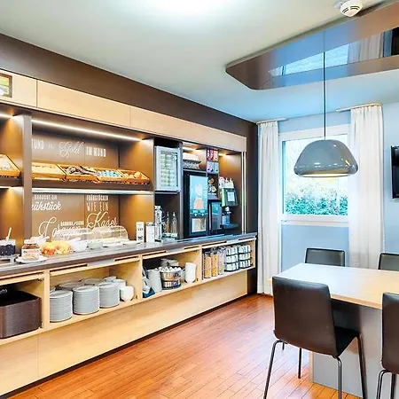 Koln-frechen 酒店 弗雷兴