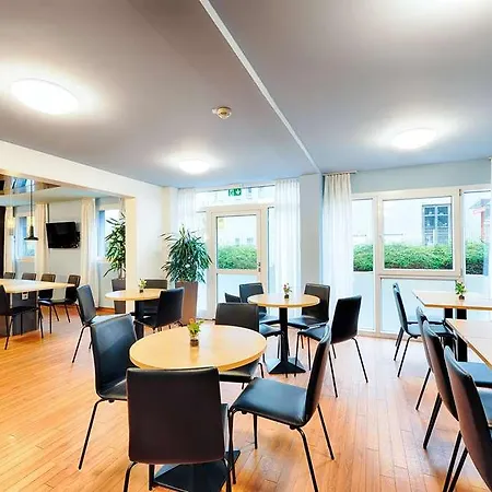 Koln-frechen 호텔 4*