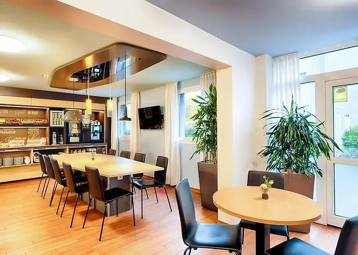 Hotel Koln-frechen 4*